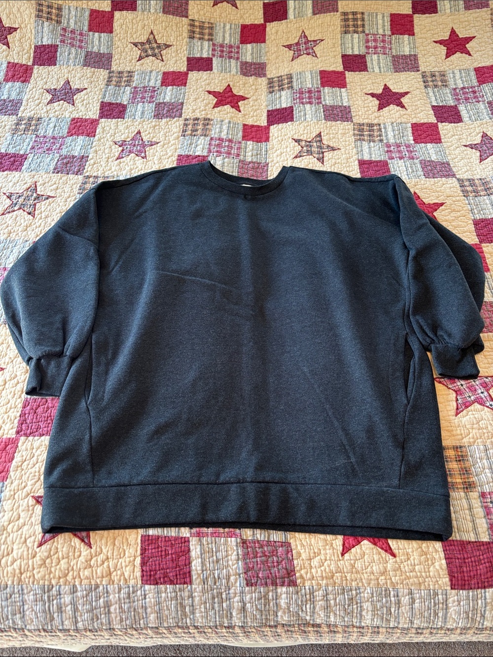 Zenana Outfitters Black Crewneck Sweatshirt